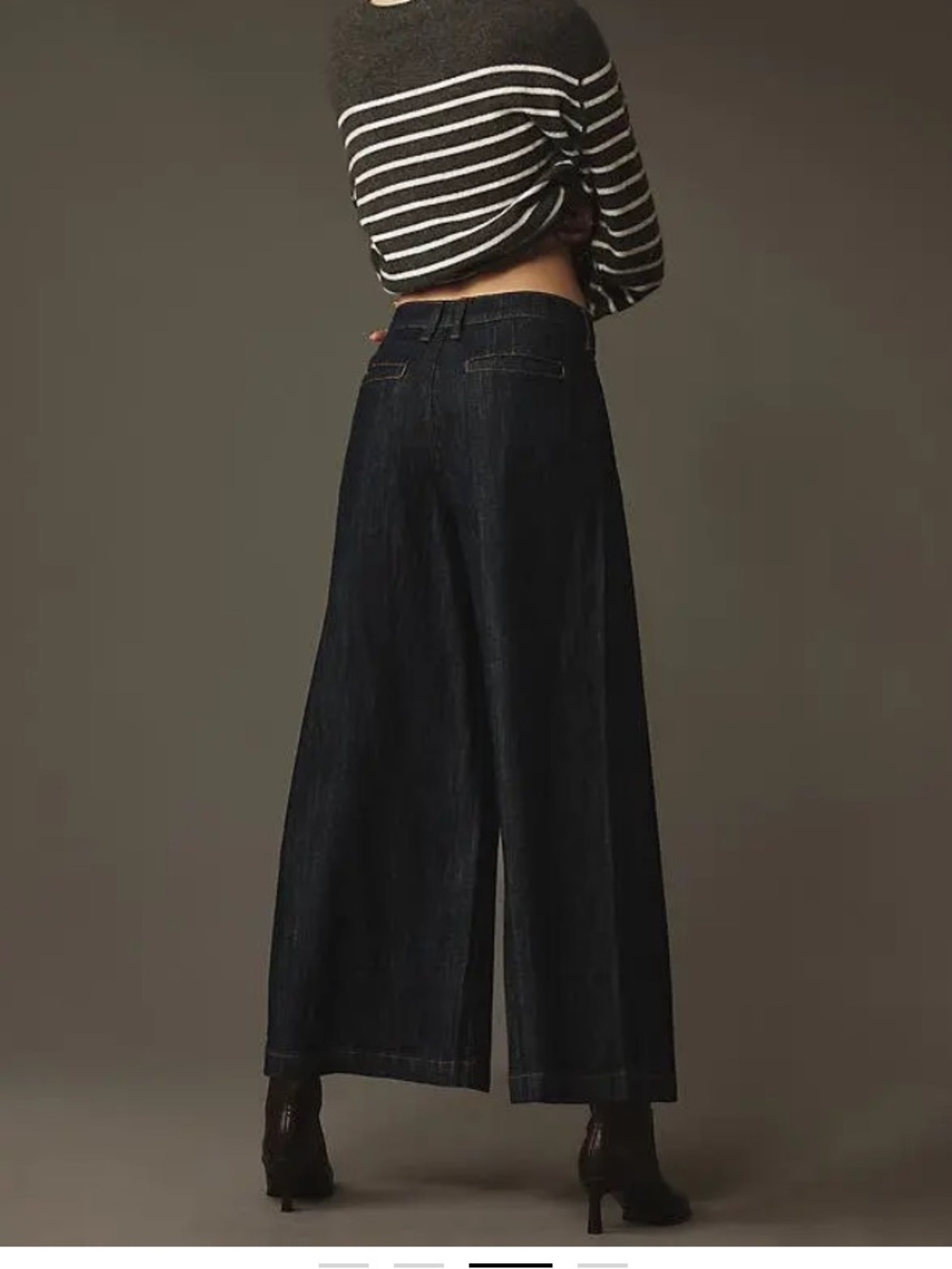 VGUC Pilcro Anthropologie Seamed Flounce High Rise Wide Leg Jeans. Size 30 - Picture 3 of 13